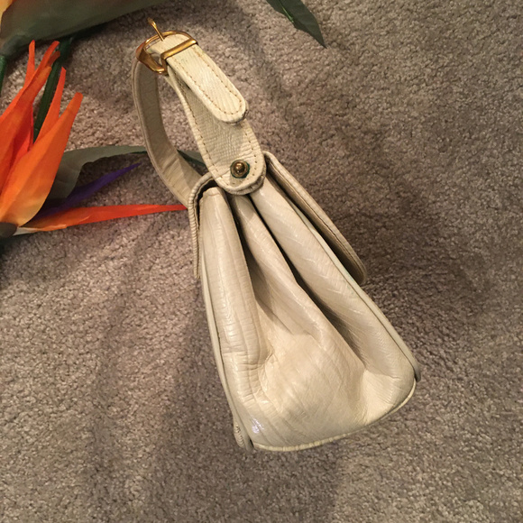 Lizard Embossed Leather Handbag - Picture 3 of 7